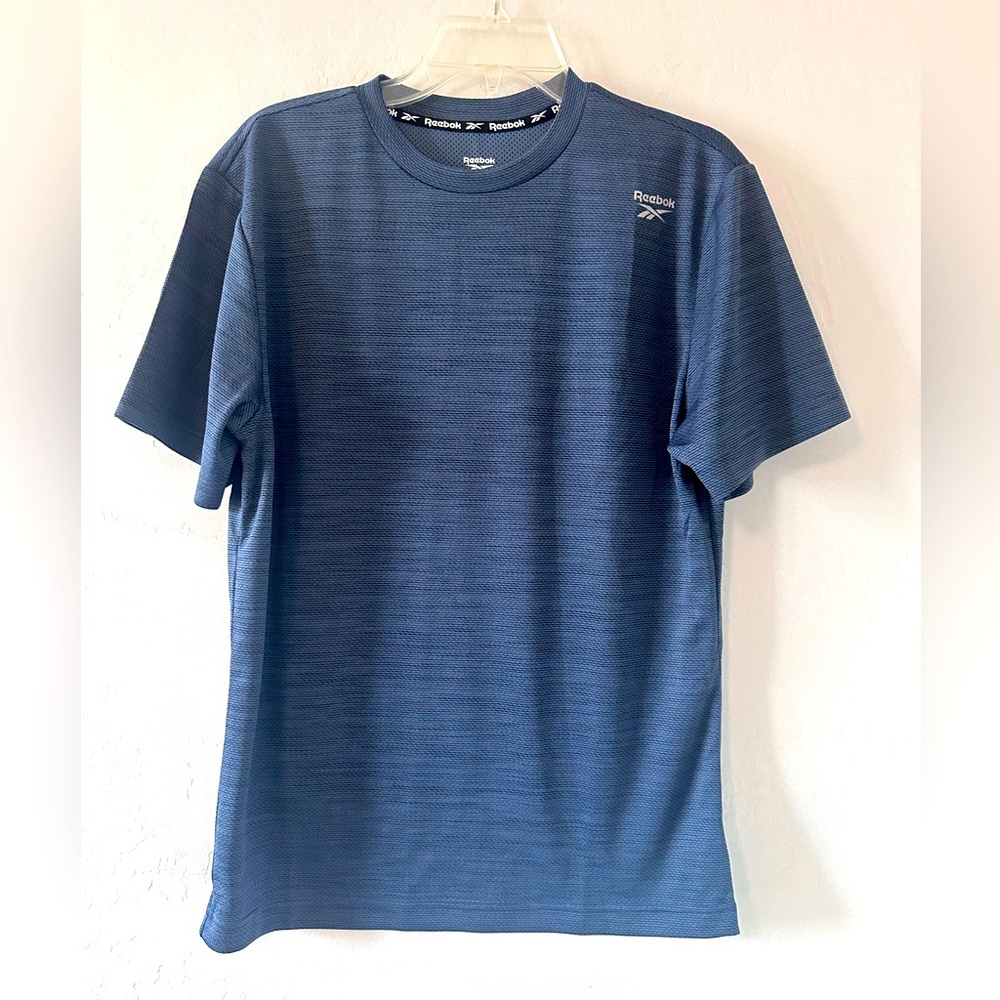 Reebok Men's  Short Sleeve Athletic Blue Top Size Small